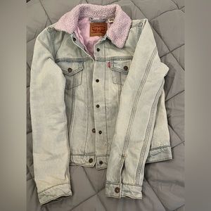 Levi’s Denim Trucker Sherpa Jacket NWOT